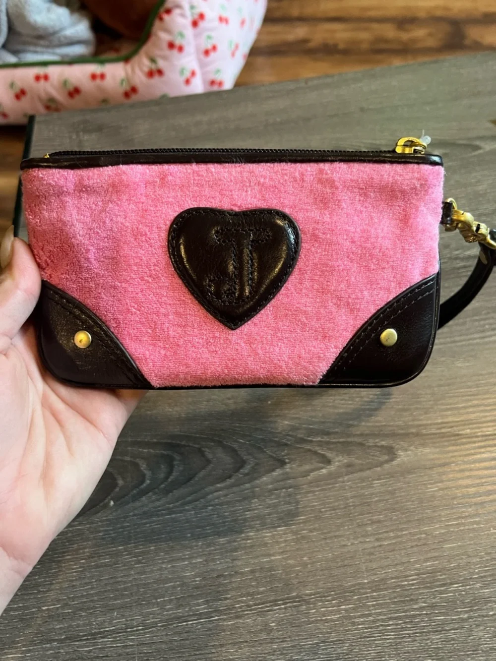 Rare Vintage Juicy Couture Pink Zip Wristlet Wallet - Picture 2 of 5